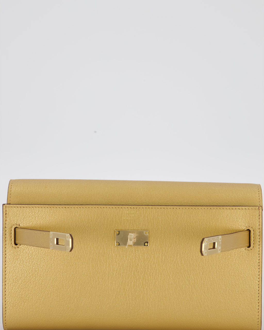 Hermès Kelly To Go Bag in Doré Chevre Chamkila Leather with Gold Hardware