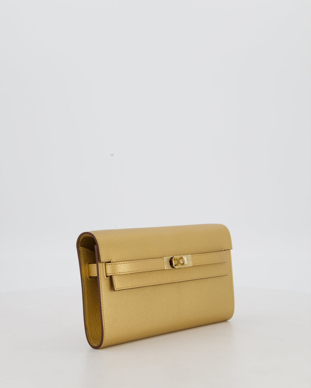 Hermès Kelly To Go Bag in Doré Chevre Chamkila Leather with Gold Hardware