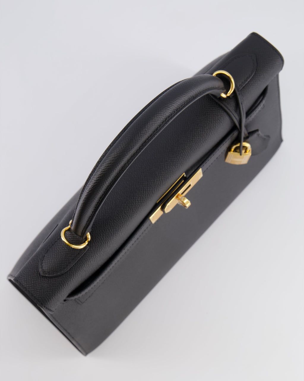 Hermès Kelly 32 Sellier Bag in Noir Epsom Leather with Gold Hardware