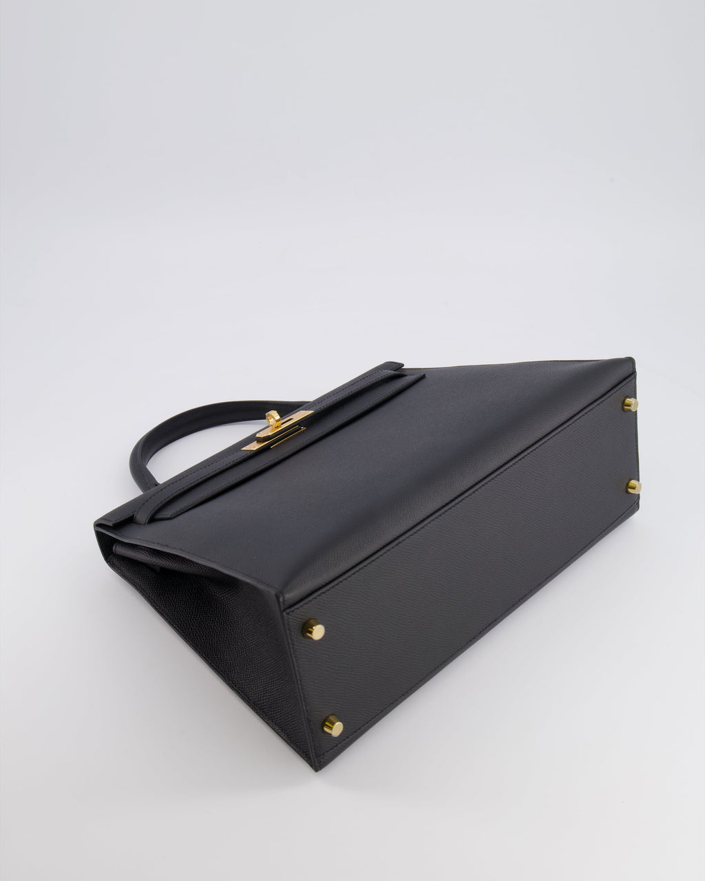Hermès Kelly 32 Sellier Bag in Noir Epsom Leather with Gold Hardware