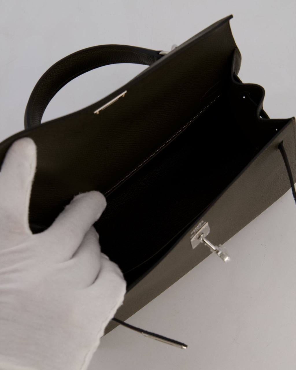 *NEW COLOUR* Hermès Kelly 25 Sellier Bag in Vert Loden Epsom Leather with Palladium Hardware