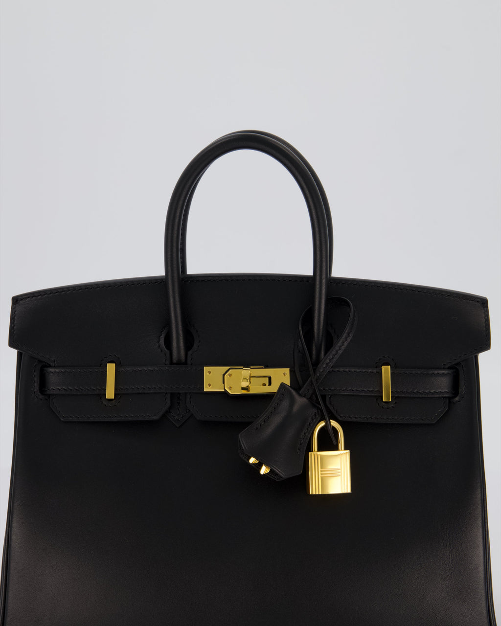 *RARE* Hermès Birkin 25 Retourne Bag in Noir Tadelakt Leather with Gold Hardware