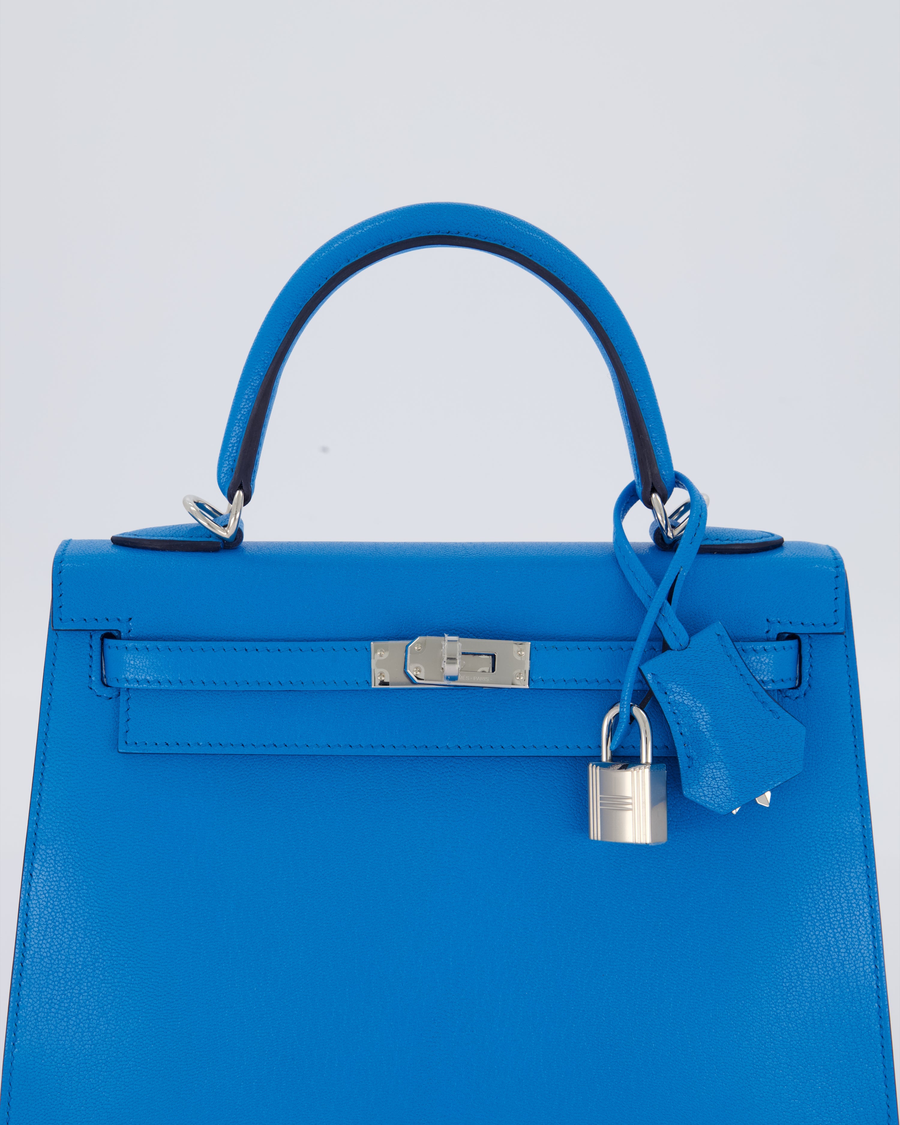 Hermès Kelly 25 Sellier Bag in Blue Frida Chévre Chamkila Leather with Palladium Hardware