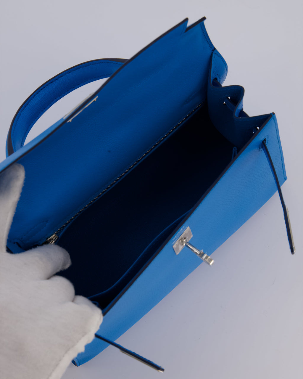 Hermès Kelly 25 Sellier Bag in Blue Frida Chévre Chamkila Leather with Palladium Hardware