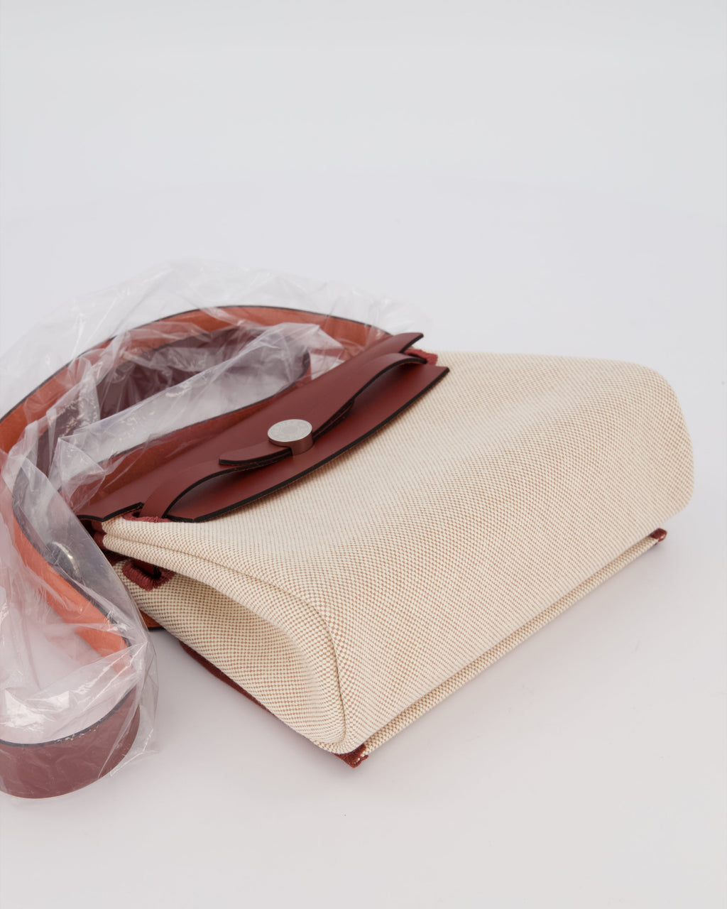*HOT & RARE* Hermès Mini Herbag Zip 20 Bag in Rouge H Vache Hunter Leather & Ecru/Beige Viking Canvas with Palladium Hardware
