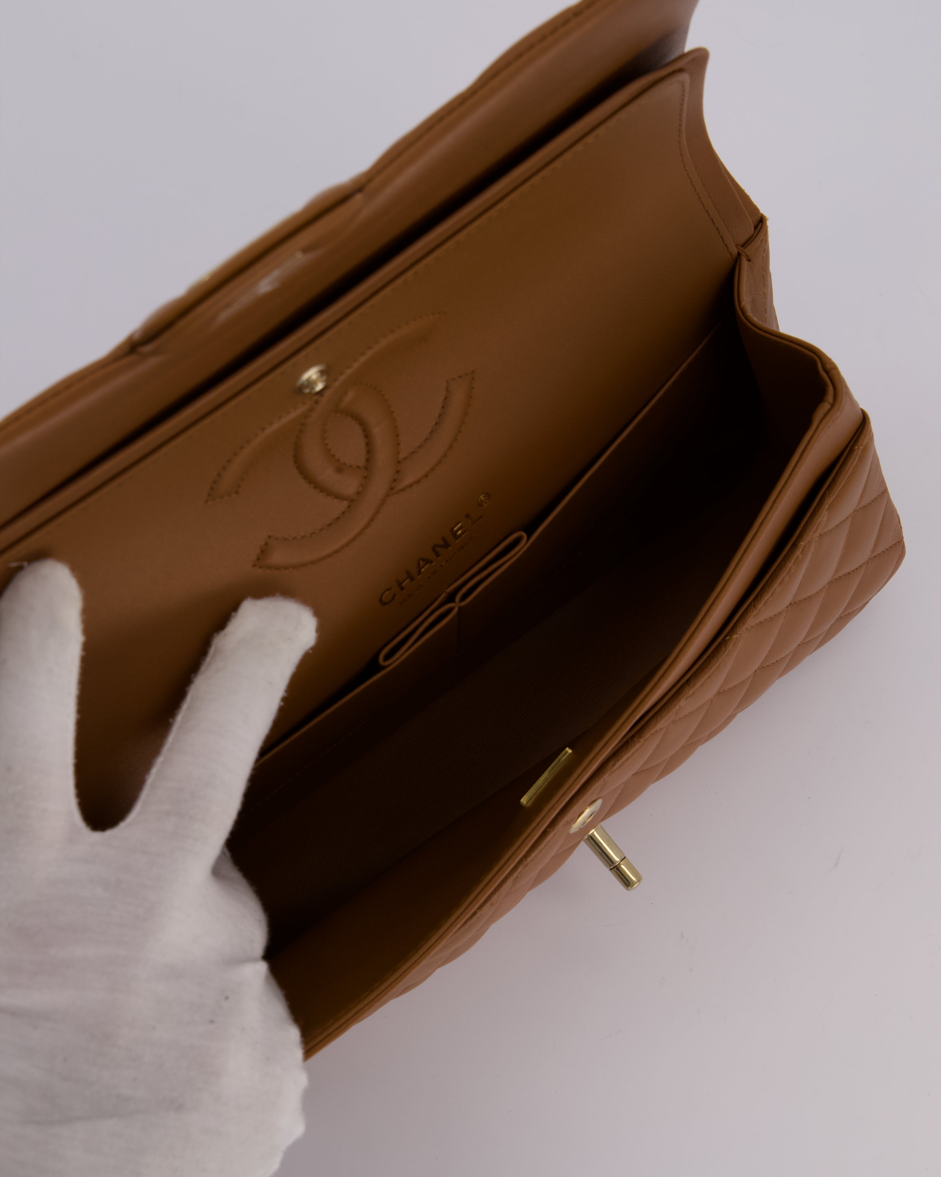 *RARE COLOUR* Chanel Dark Caramel Medium Classic Double Flap Bag in Lambskin Leather with Champagne Gold Hardware