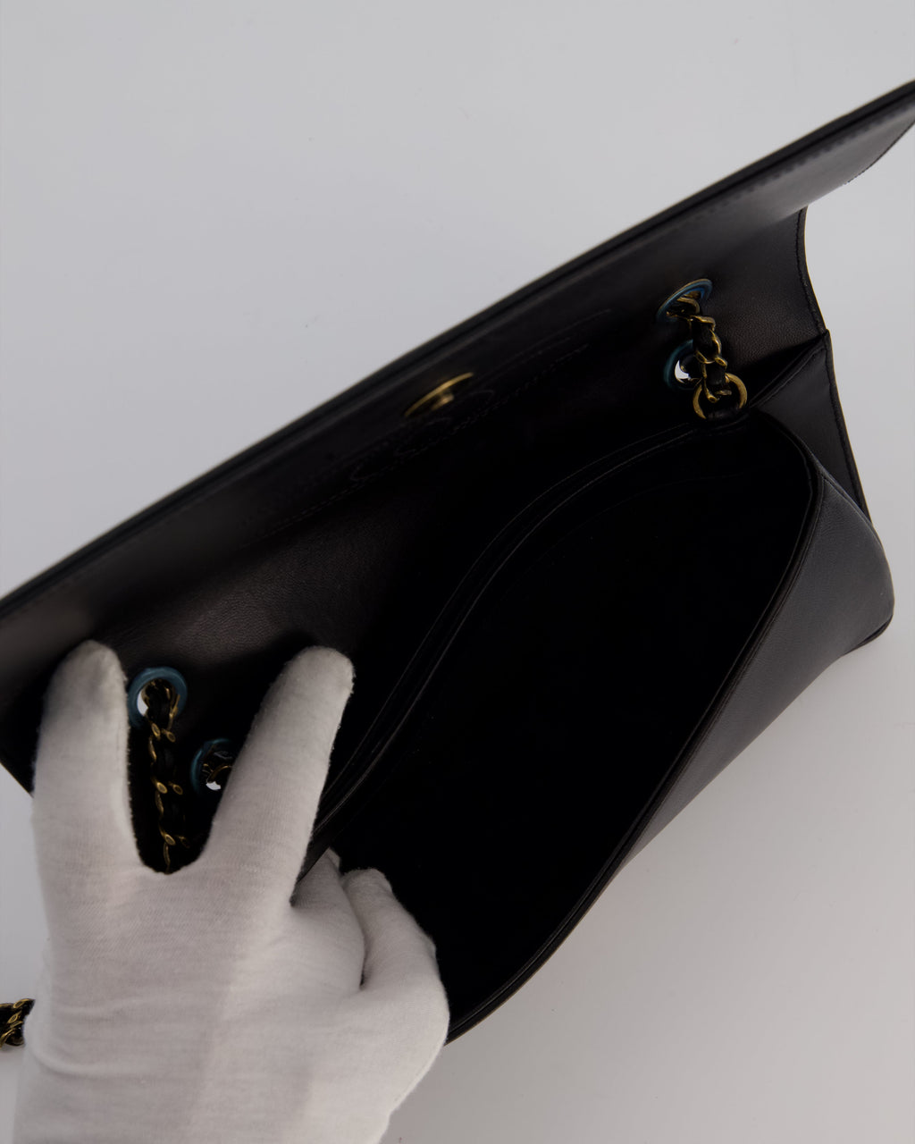Chanel Black CC Antico Flap Bag In Lambskin With Mixed Hardware