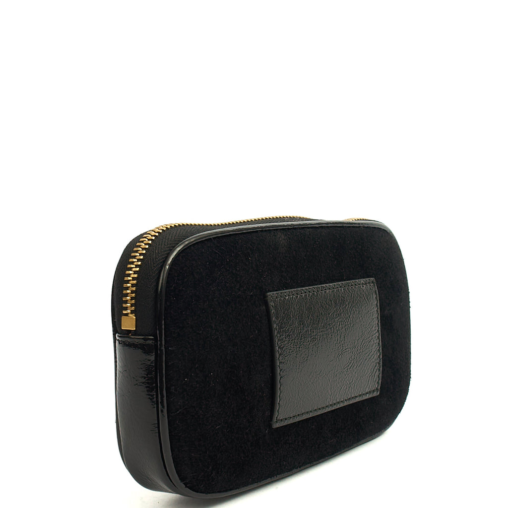 Gucci Clutch Clutch in Black, Suede