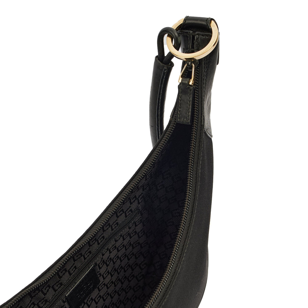 Gucci Shoulder Bag Shoulder Bag in Black, Fabric