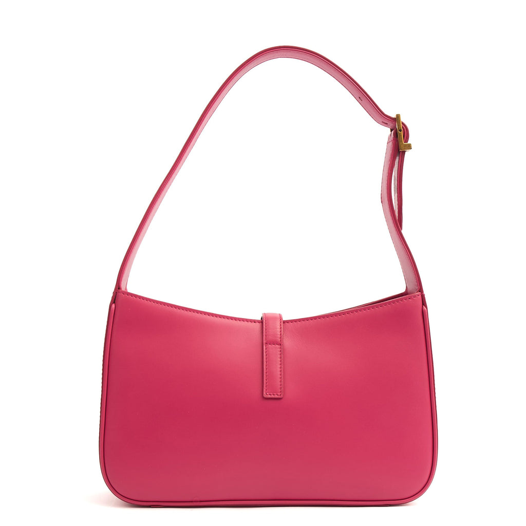 Saint Laurent Shoulder Bag Le 5 À 7 Hobo in Pink, Calfskin Leather
