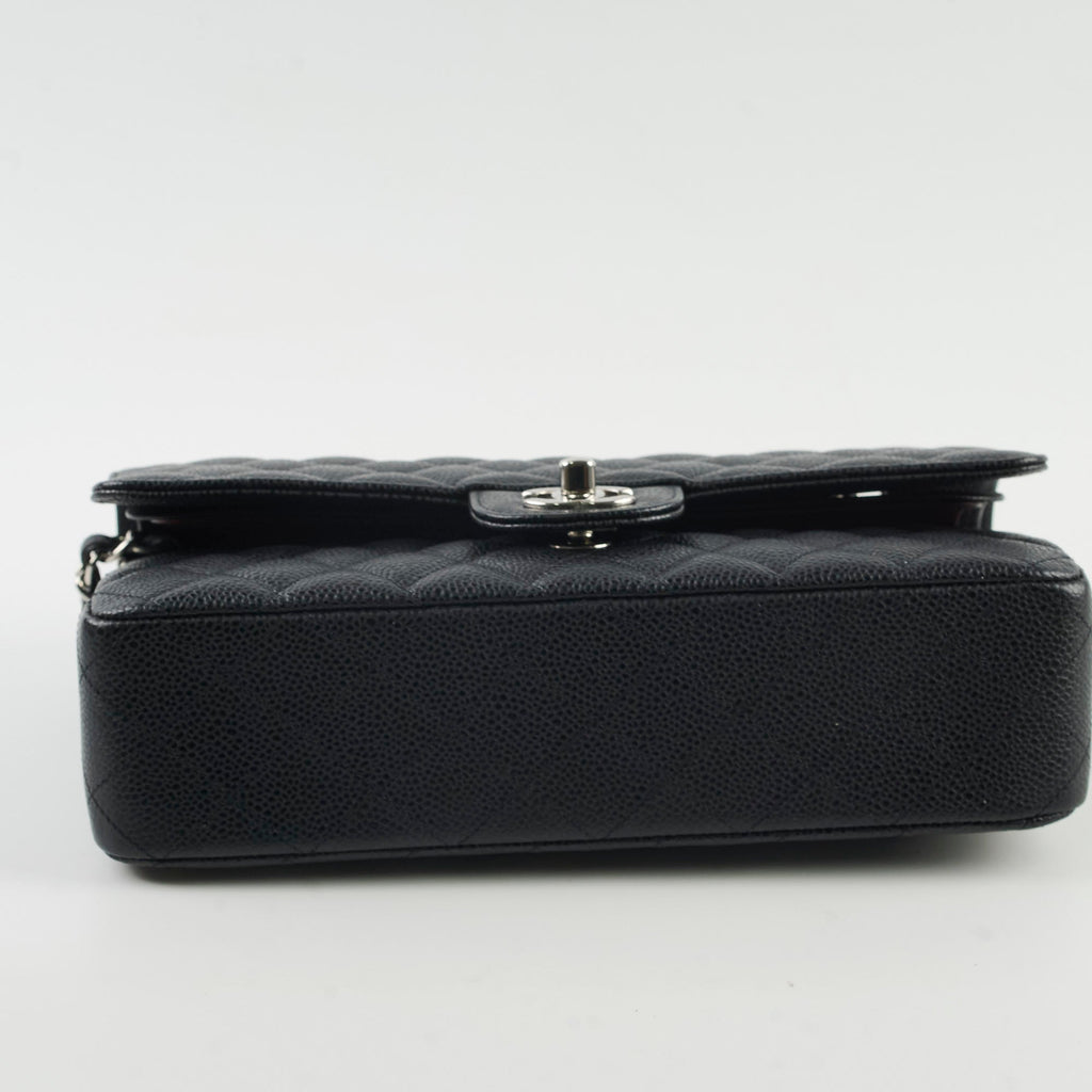 Chanel Medium/Large Caviar Classic Flap Black 2021