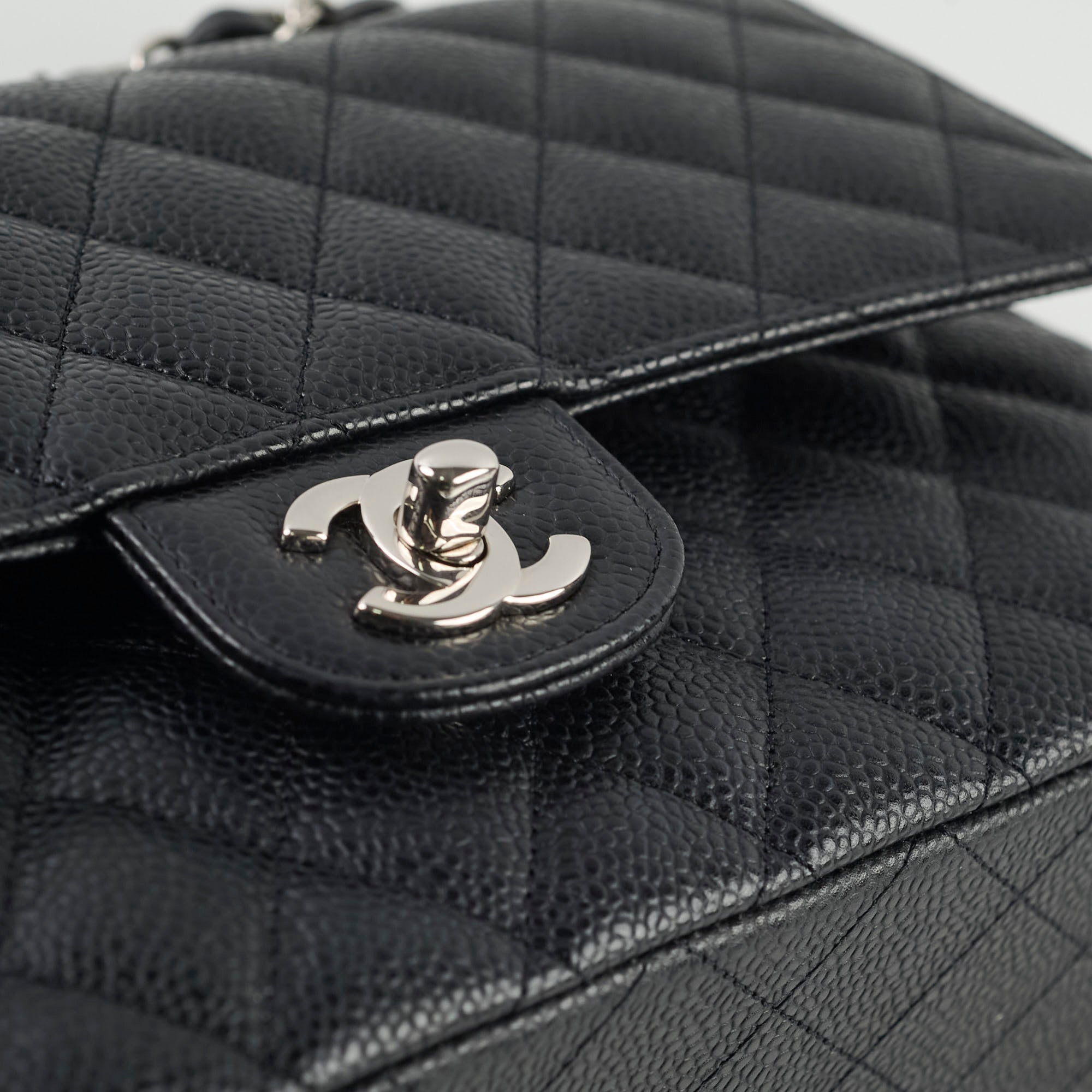 Chanel Medium/Large Caviar Classic Flap Black 2021