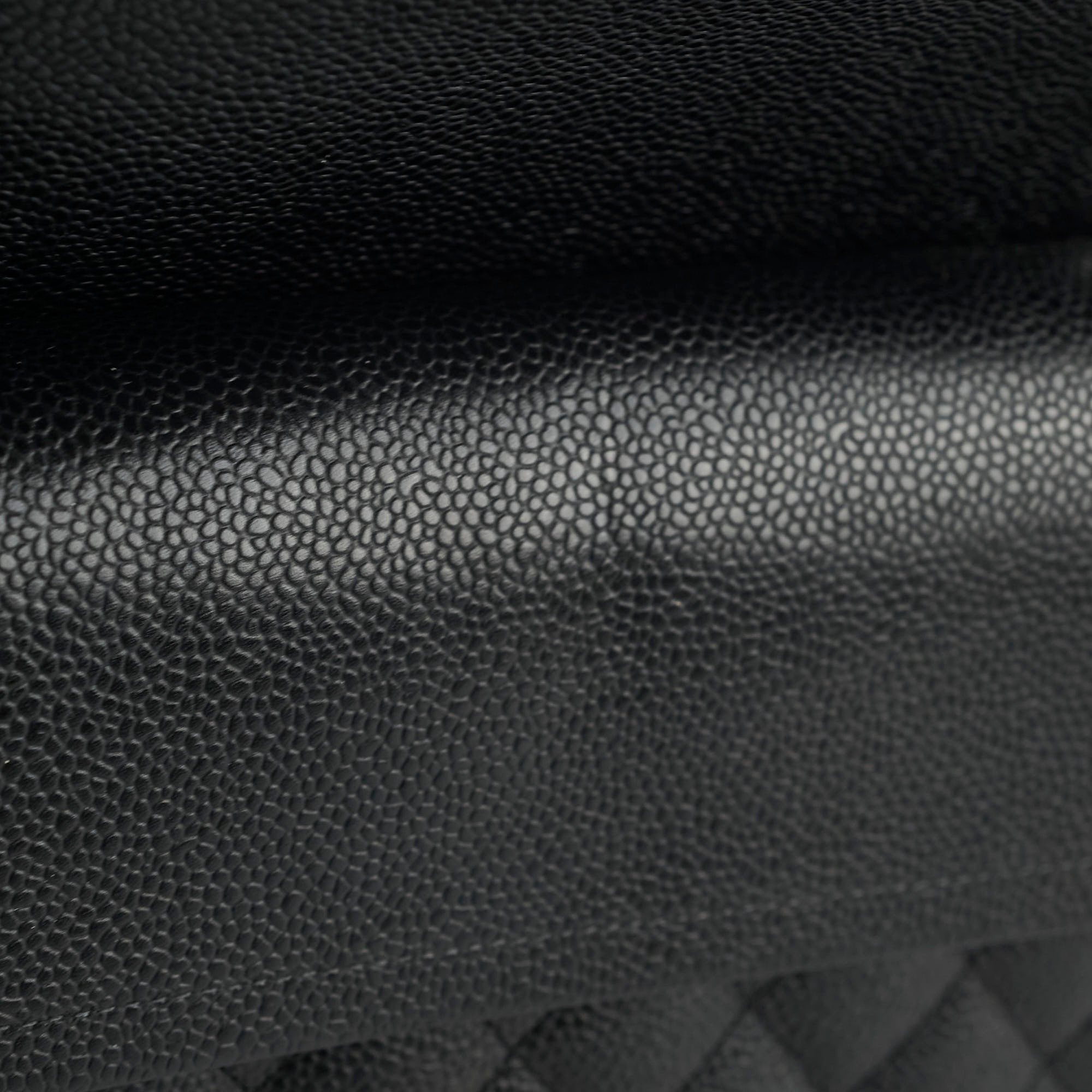 Chanel Medium/Large Caviar Classic Flap Black 2021