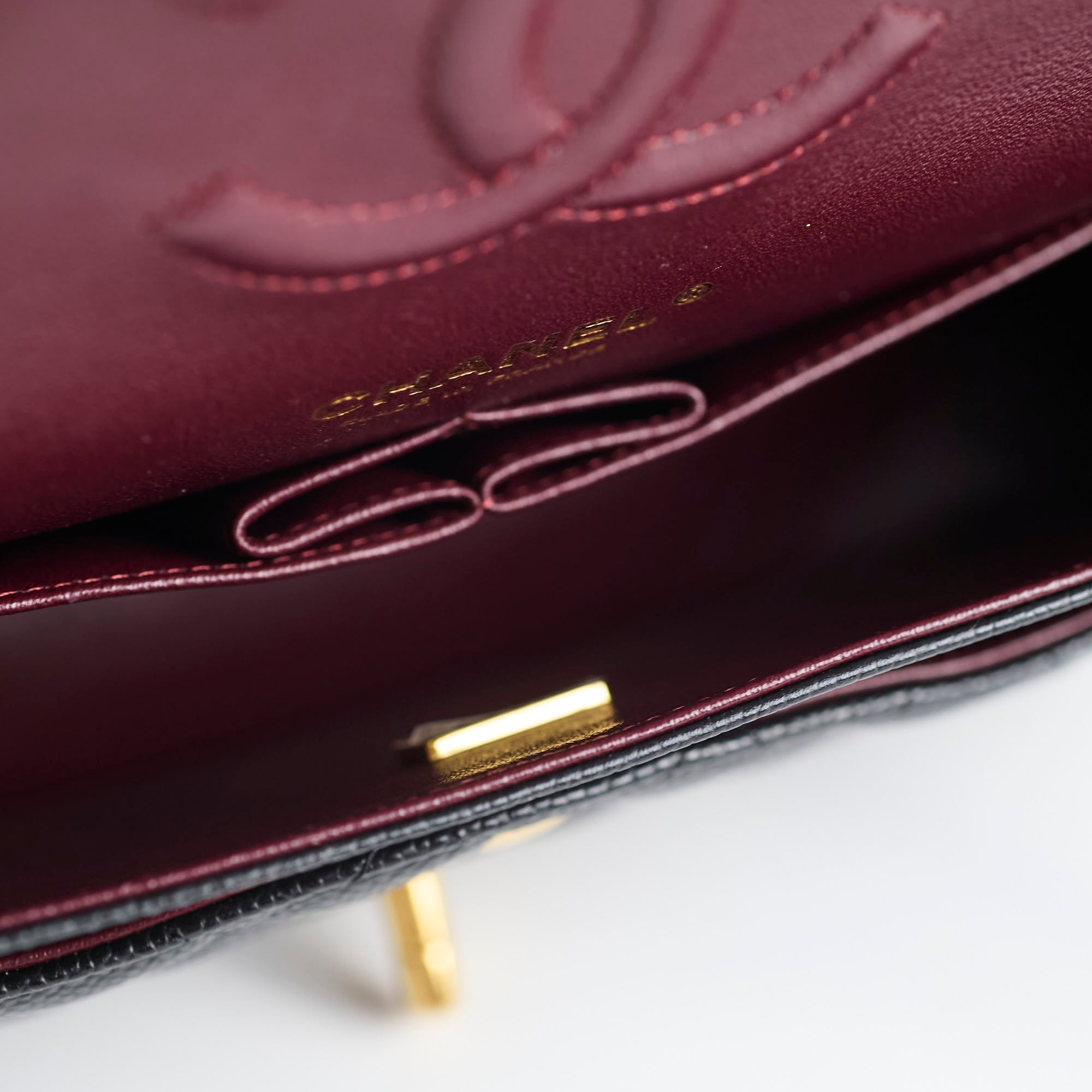 Chanel Caviar Medium Medium/Large Classic Flap GHW Microchip