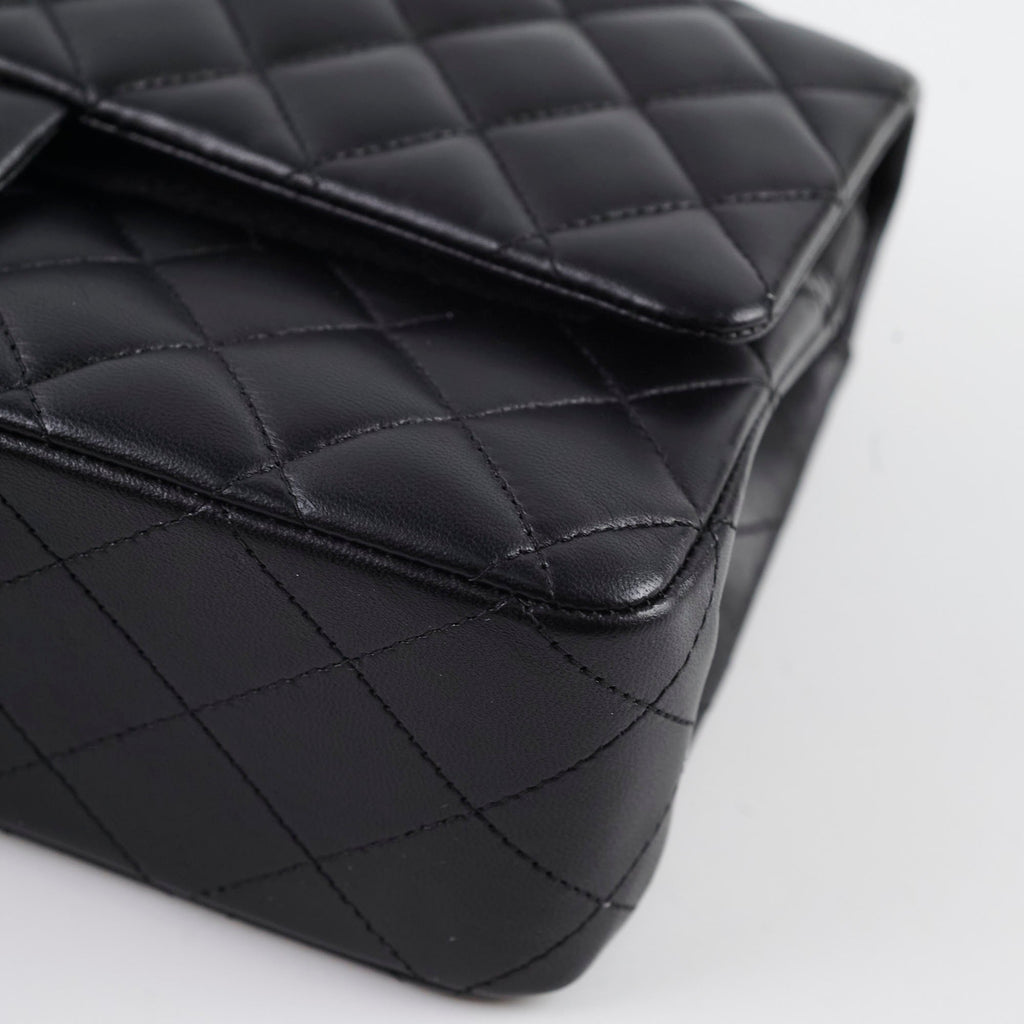 Chanel Lambskin Medium/Large Classic Flap GHW
