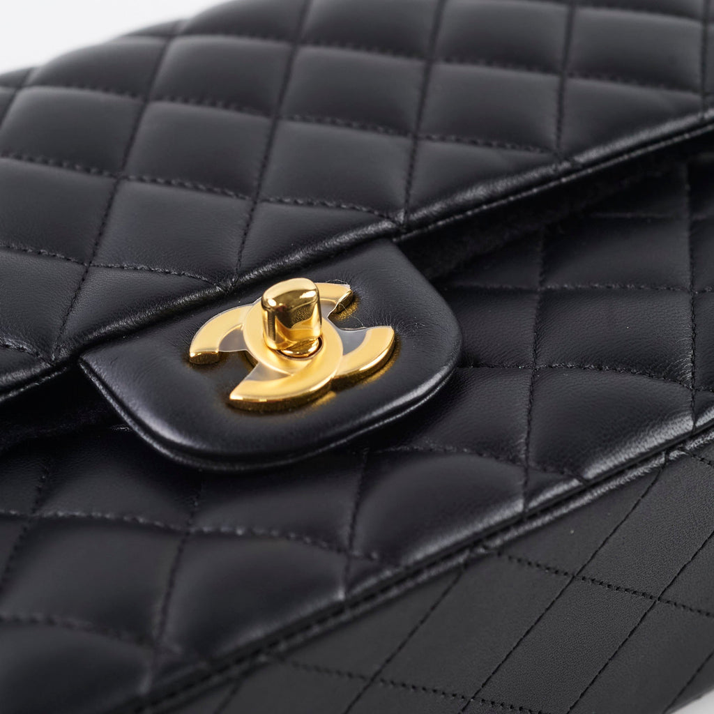Chanel Lambskin Medium/Large Classic Flap GHW