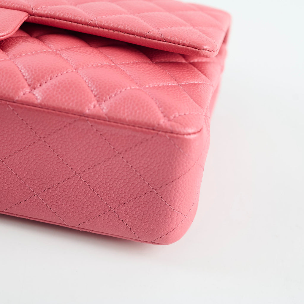 Chanel Caviar Medium Medium/Large Classic Flap Iridescent Pink