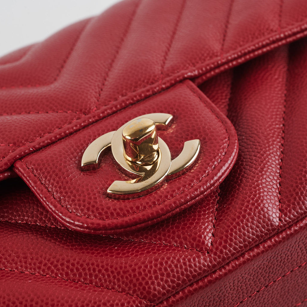 Chanel 18B Chevron Rectangular Mini Red