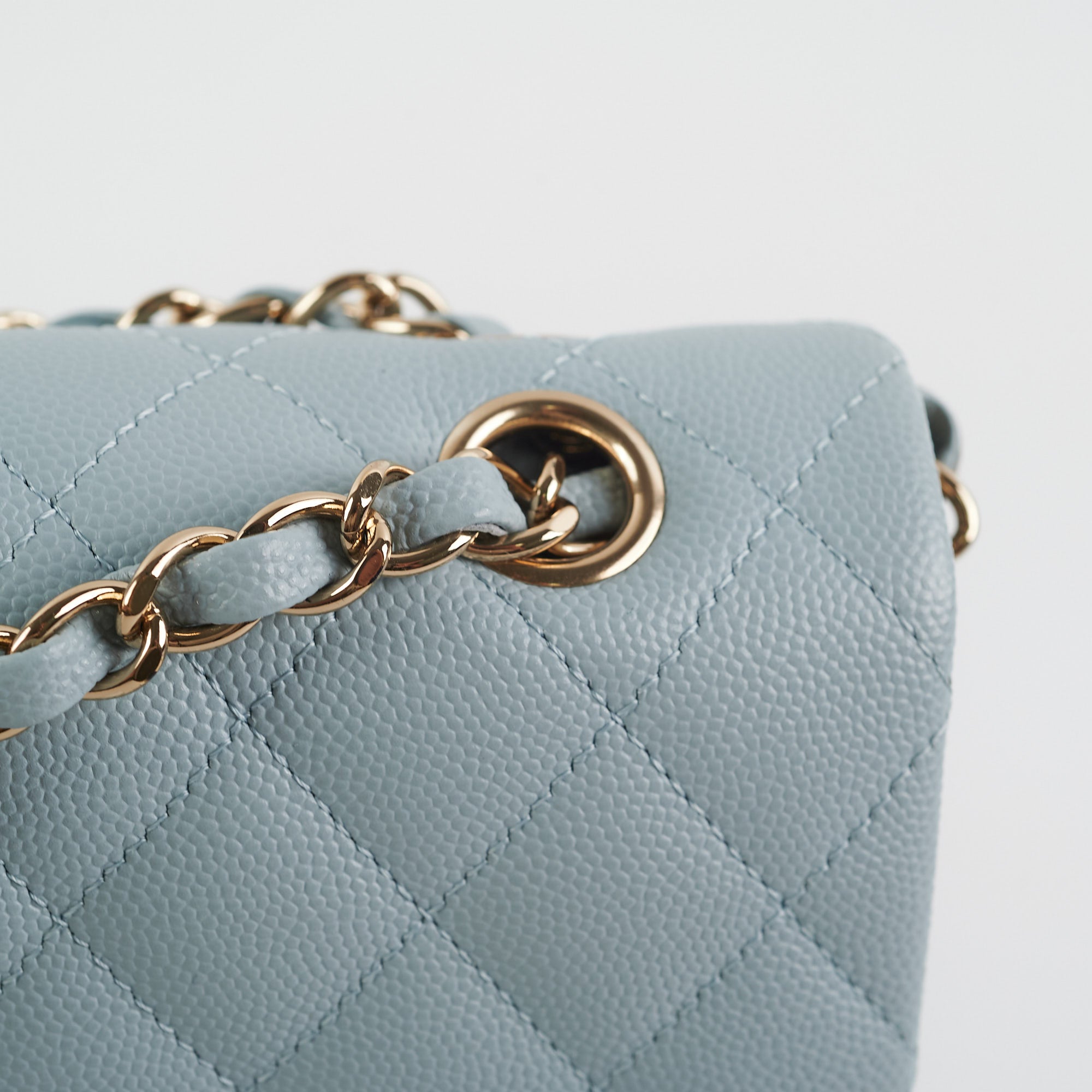 Chanel Classic Flap Medium/Large Light Blue Caviar 22P (Microchipped)