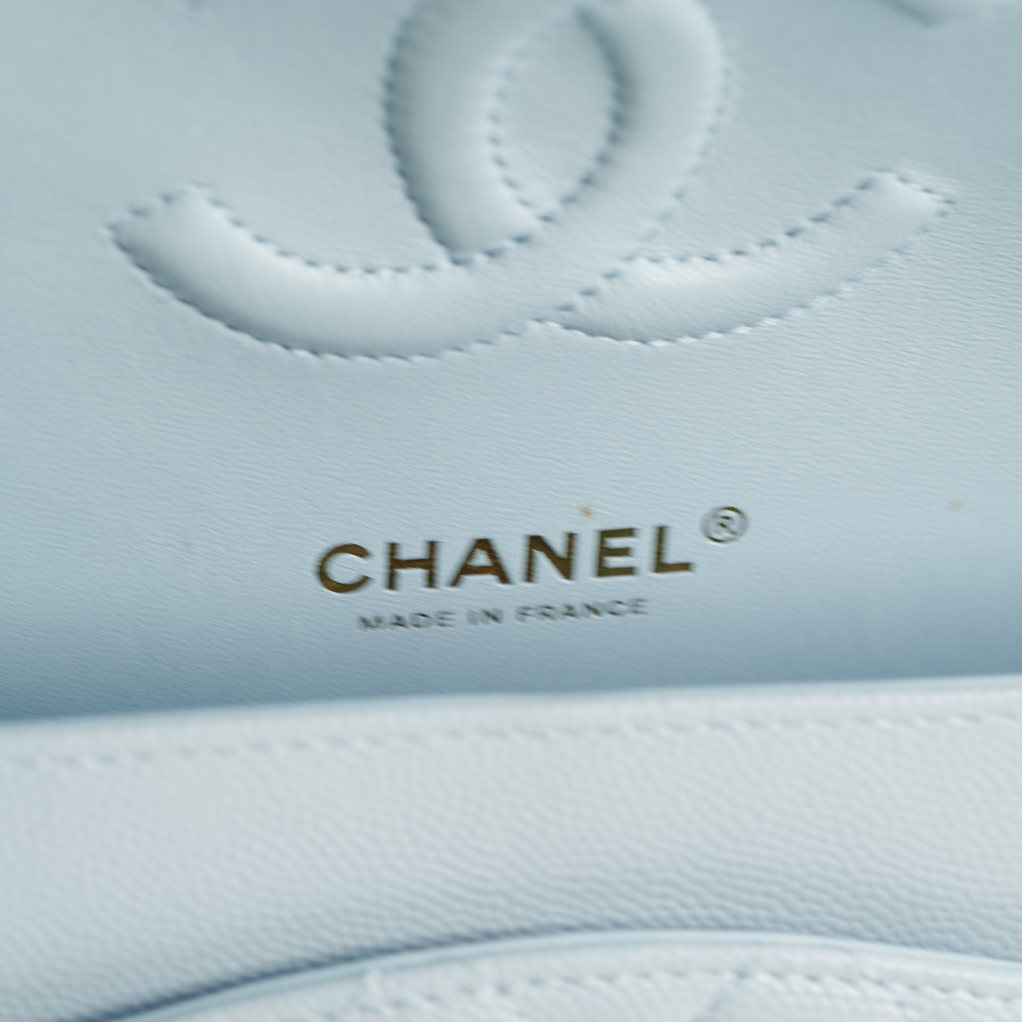 Chanel Classic Flap Medium/Large Light Blue Caviar 22P (Microchipped)