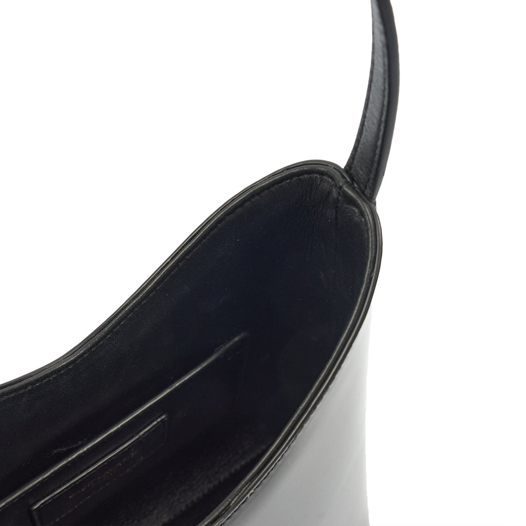 Saint Laurent Tote Tote in Black, Leather