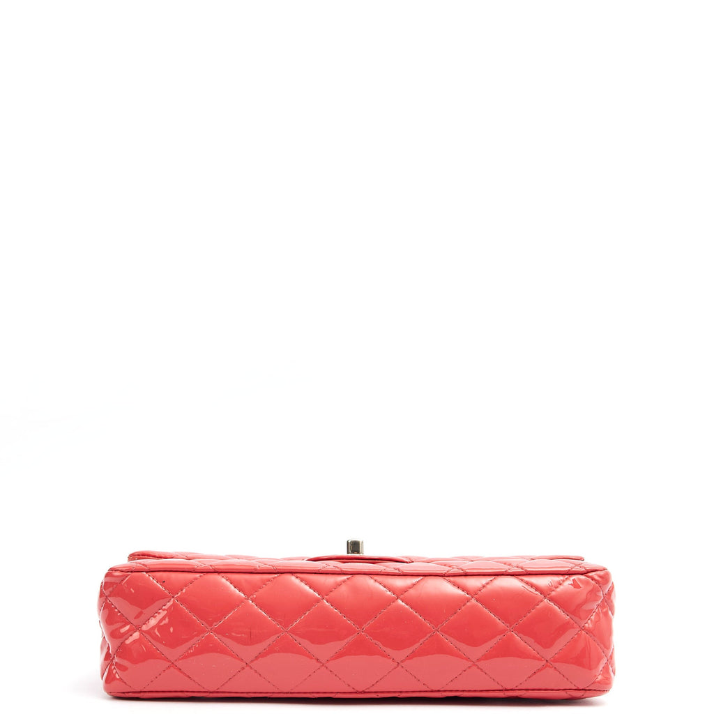 Chanel Shoulder Bag Classic Double Flap - Medium in Pink, Patent Leather