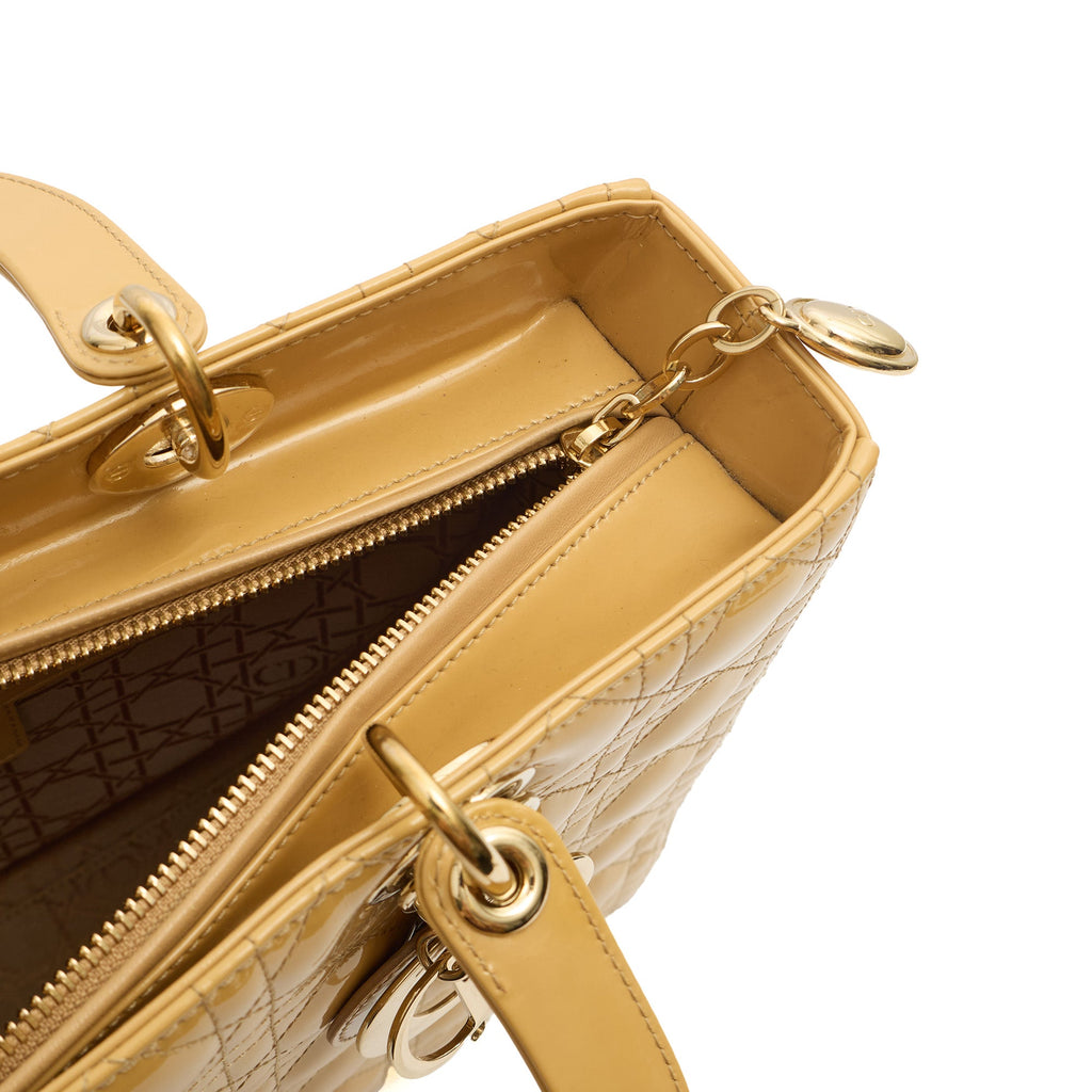 Christian Dior Tote Lady Dior - Large in Neutral, Patent Leather