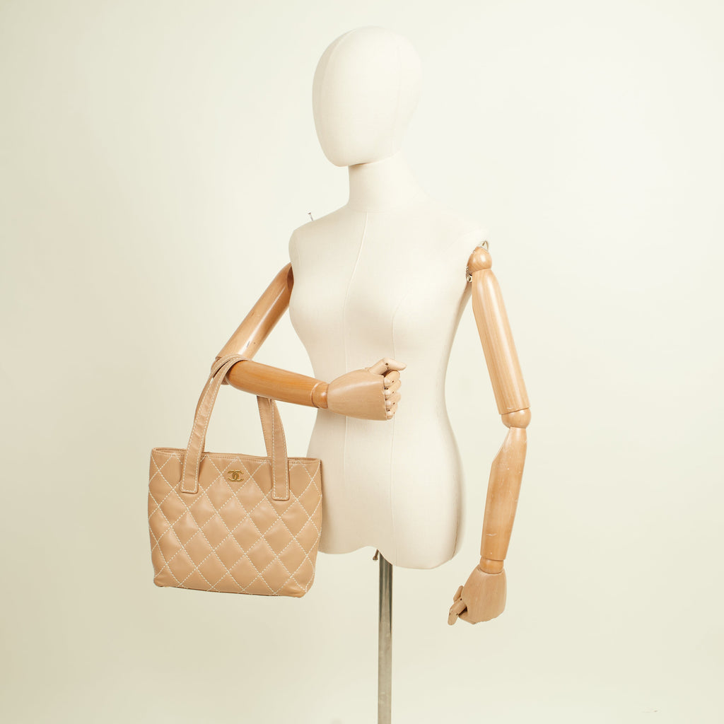 Chanel Tote Tote in Neutral, Calfskin Leather