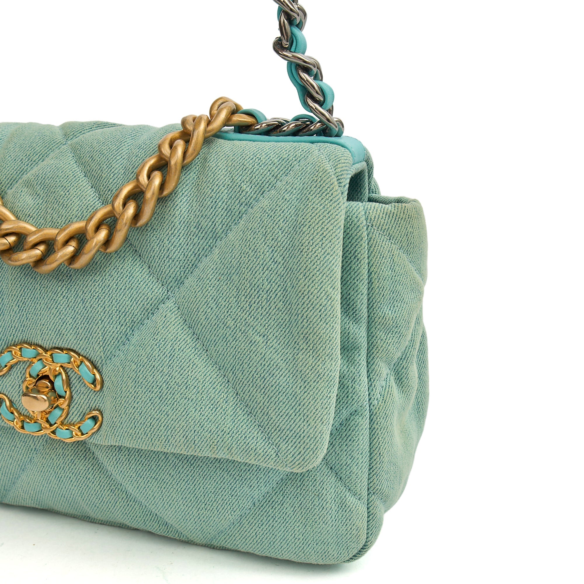 Chanel Cross Body Chanel 19 in Blue, Canvas