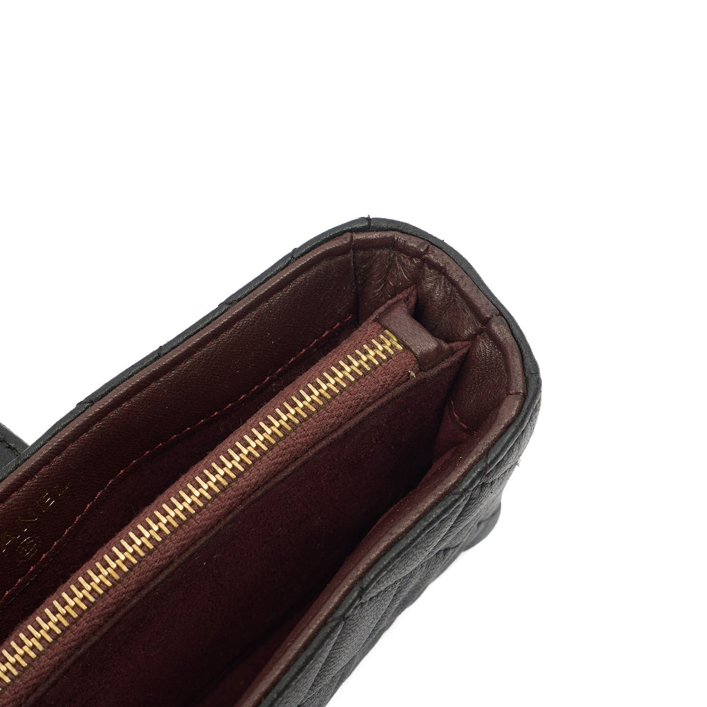 Chanel Purse Quilted CC holder in Black, Lambskin Leather