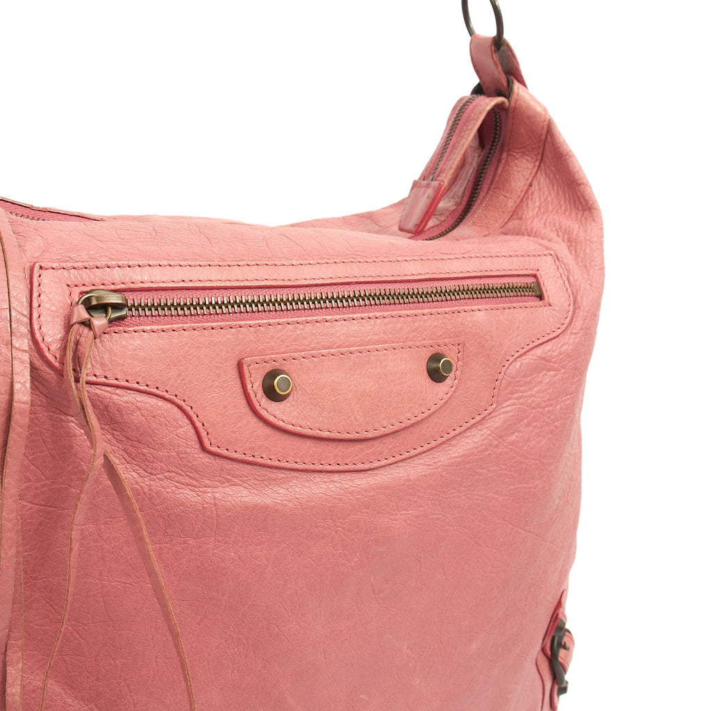 Balenciaga Shoulder Bag Classic Day Hobo in Pink, Leather