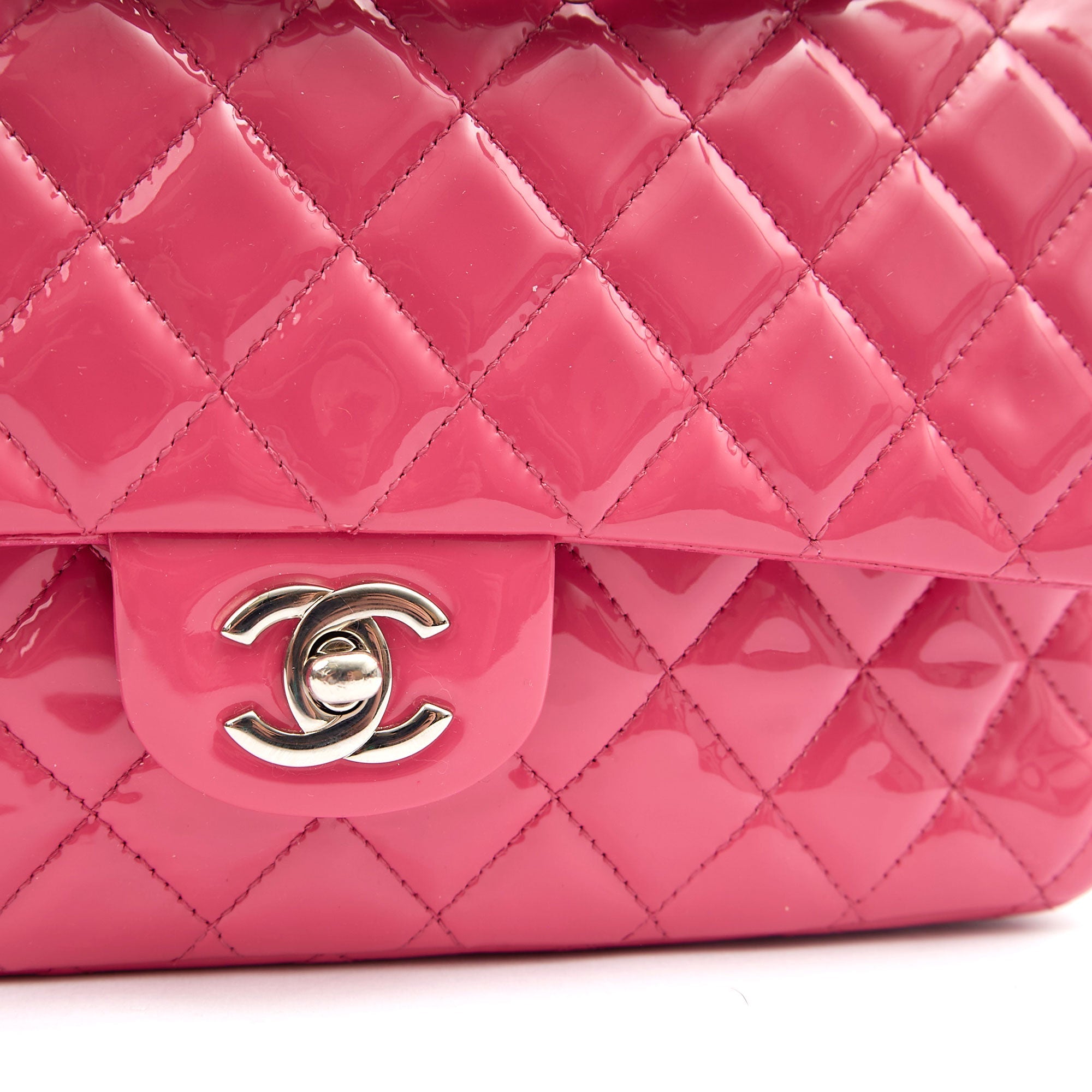 Chanel Shoulder Bag Classic Double Flap - Medium in Pink, Patent Leather