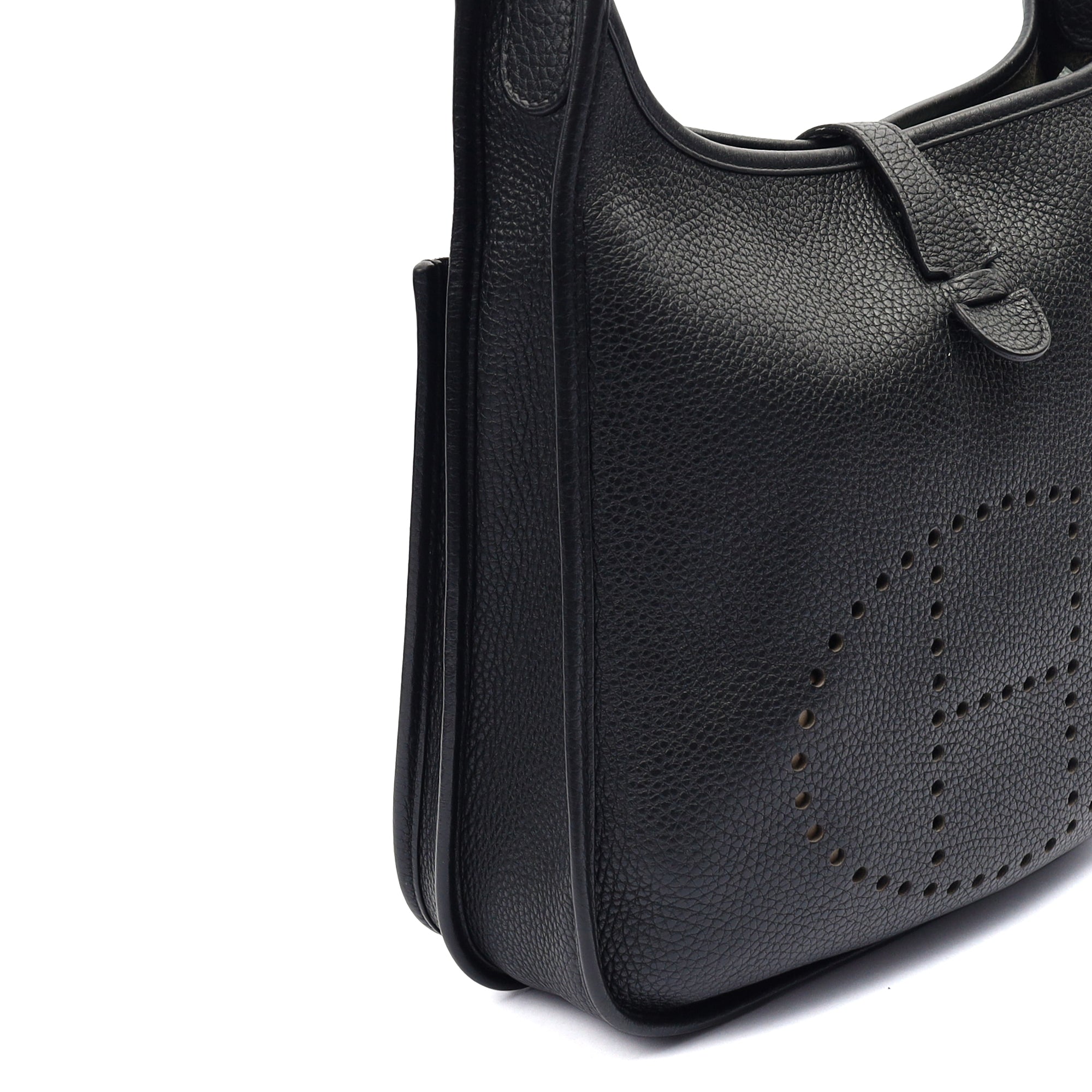 Hermes Cross Body Evelyne 29 in Black, Clemence Leather
