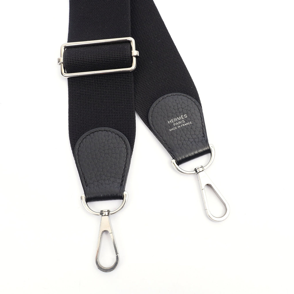Hermes Cross Body Evelyne 29 in Black, Clemence Leather