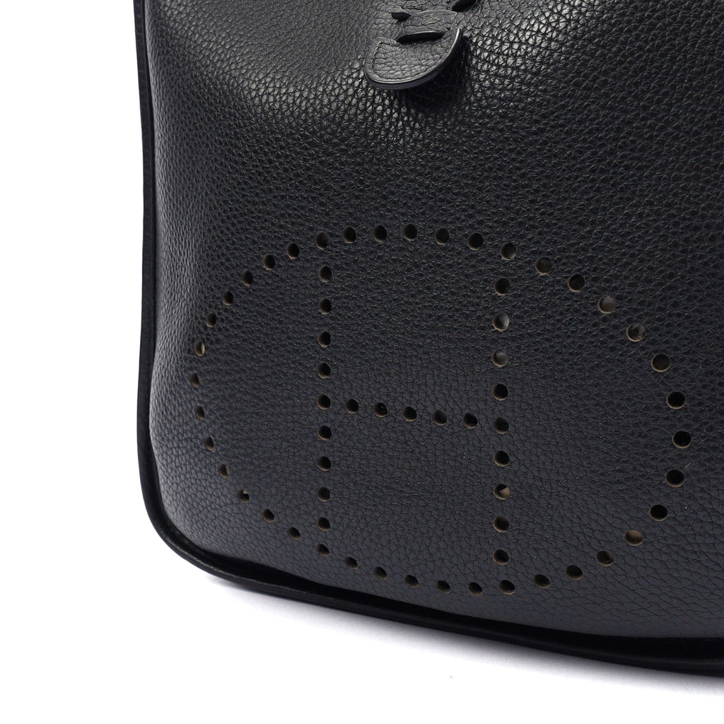 Hermes Cross Body Evelyne 29 in Black, Clemence Leather
