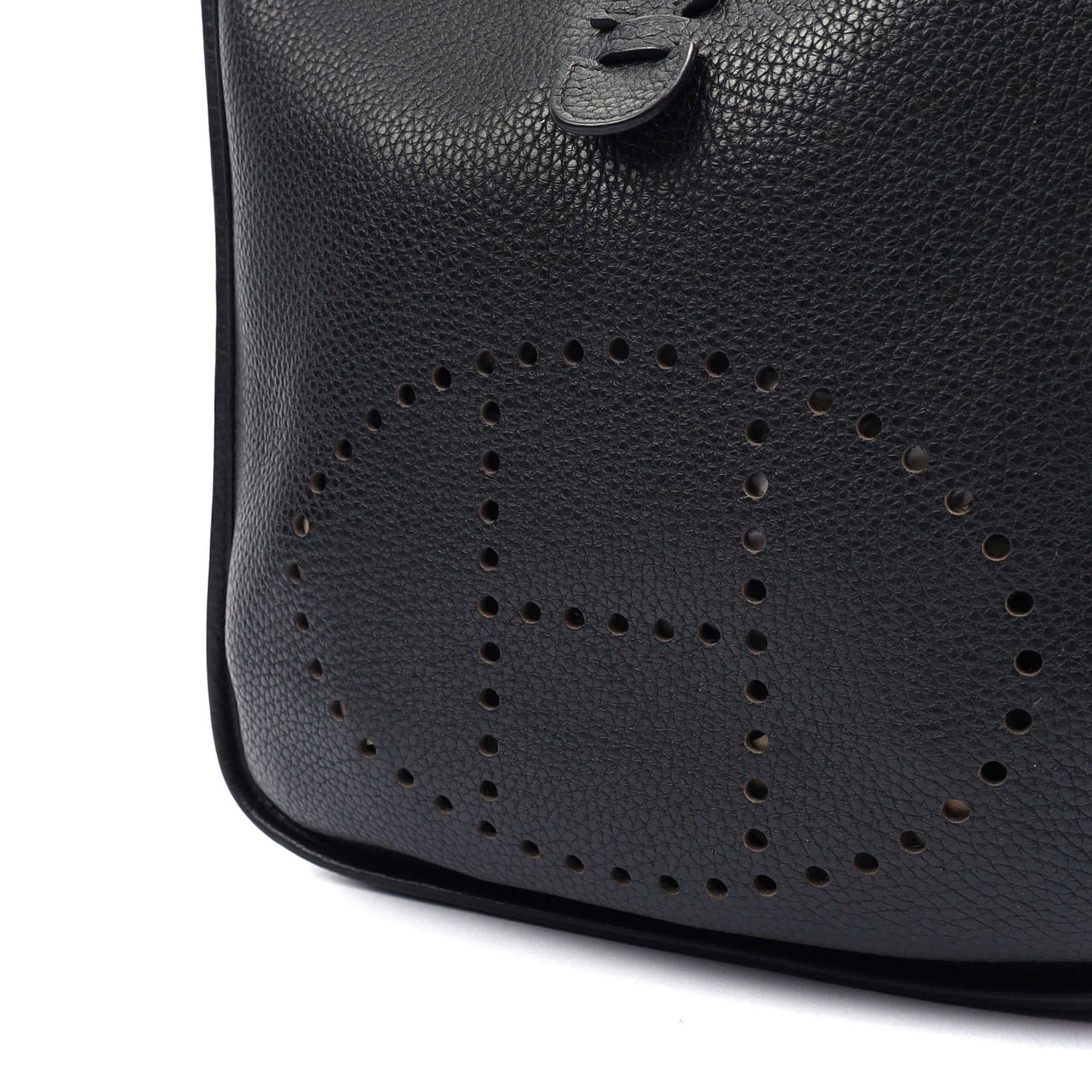 Hermes Cross Body Evelyne 29 in Black, Clemence Leather