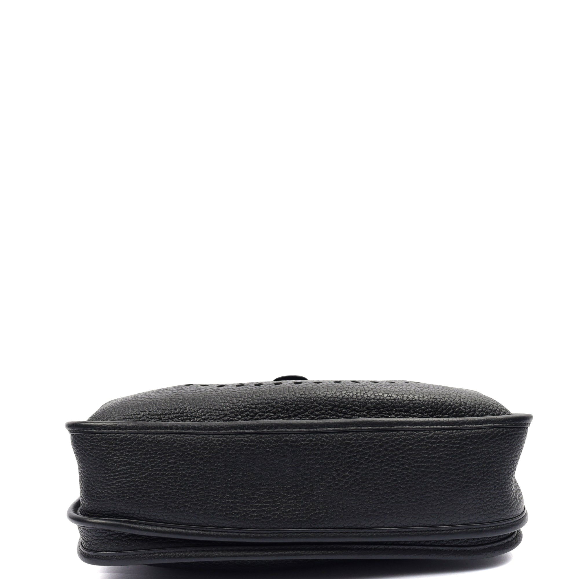 Hermes Cross Body Evelyne 29 in Black, Clemence Leather