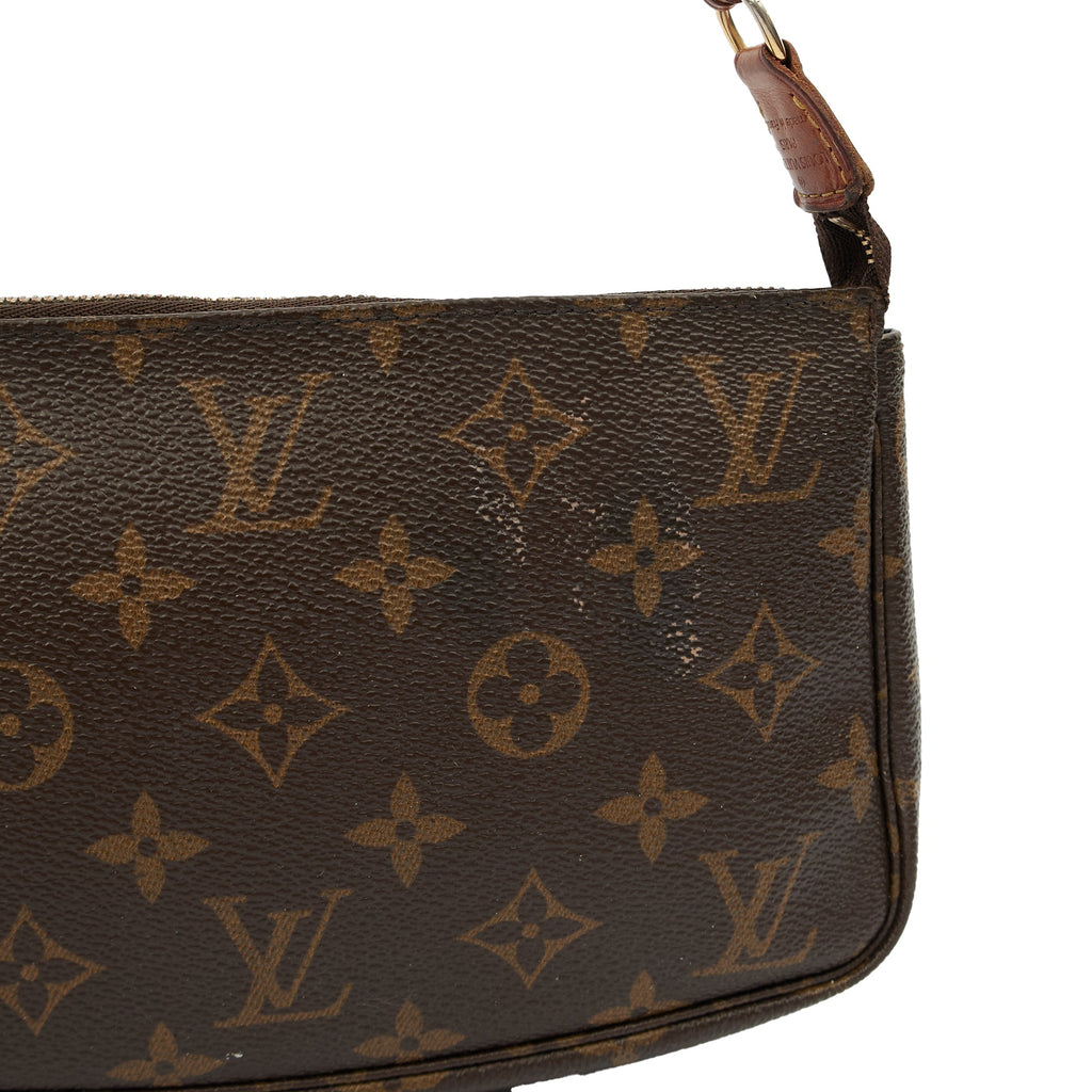 Louis Vuitton Shoulder Bag Pochette Accessoires in Monogram, Canvas