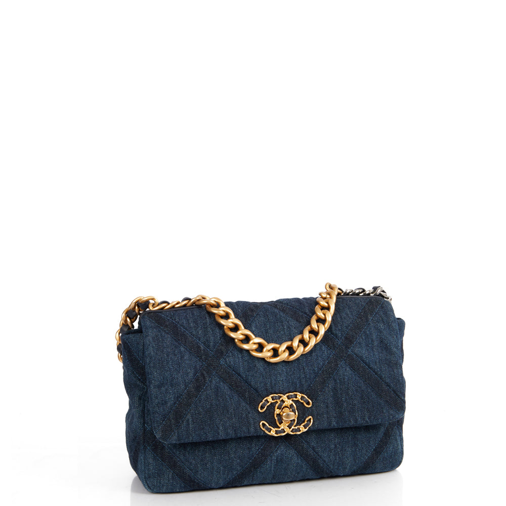 Chanel Shoulder Bag Chanel 19 in Navy, Fabric
