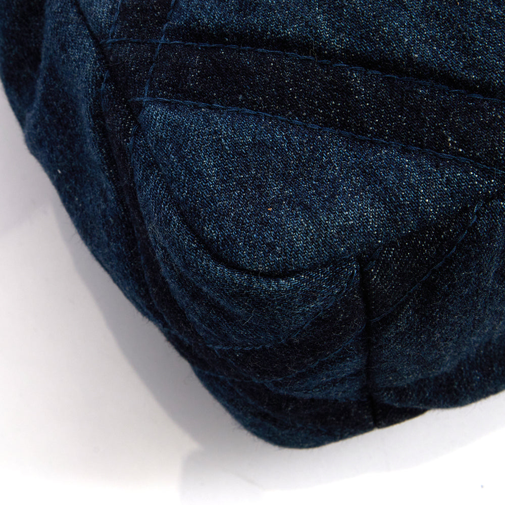 Chanel Shoulder Bag Chanel 19 in Navy, Fabric