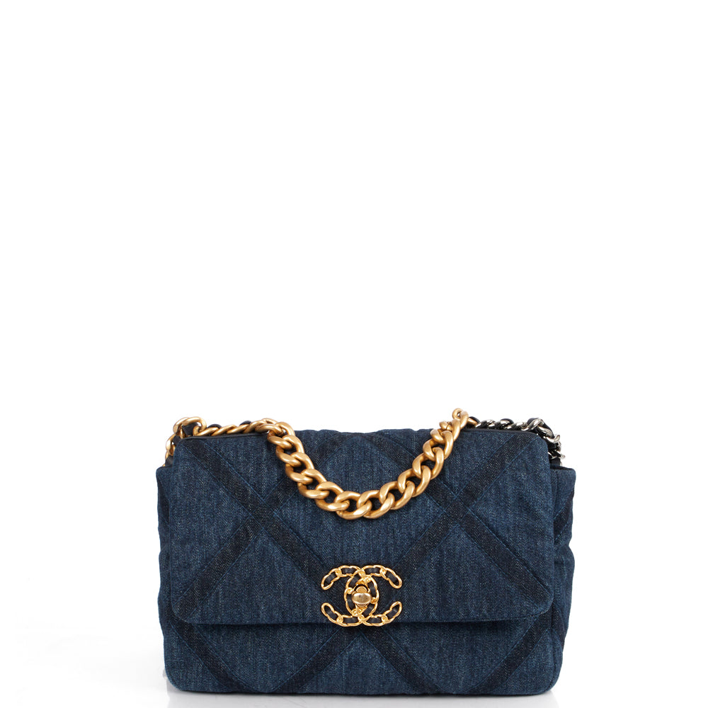 Chanel Shoulder Bag Chanel 19 in Navy, Fabric