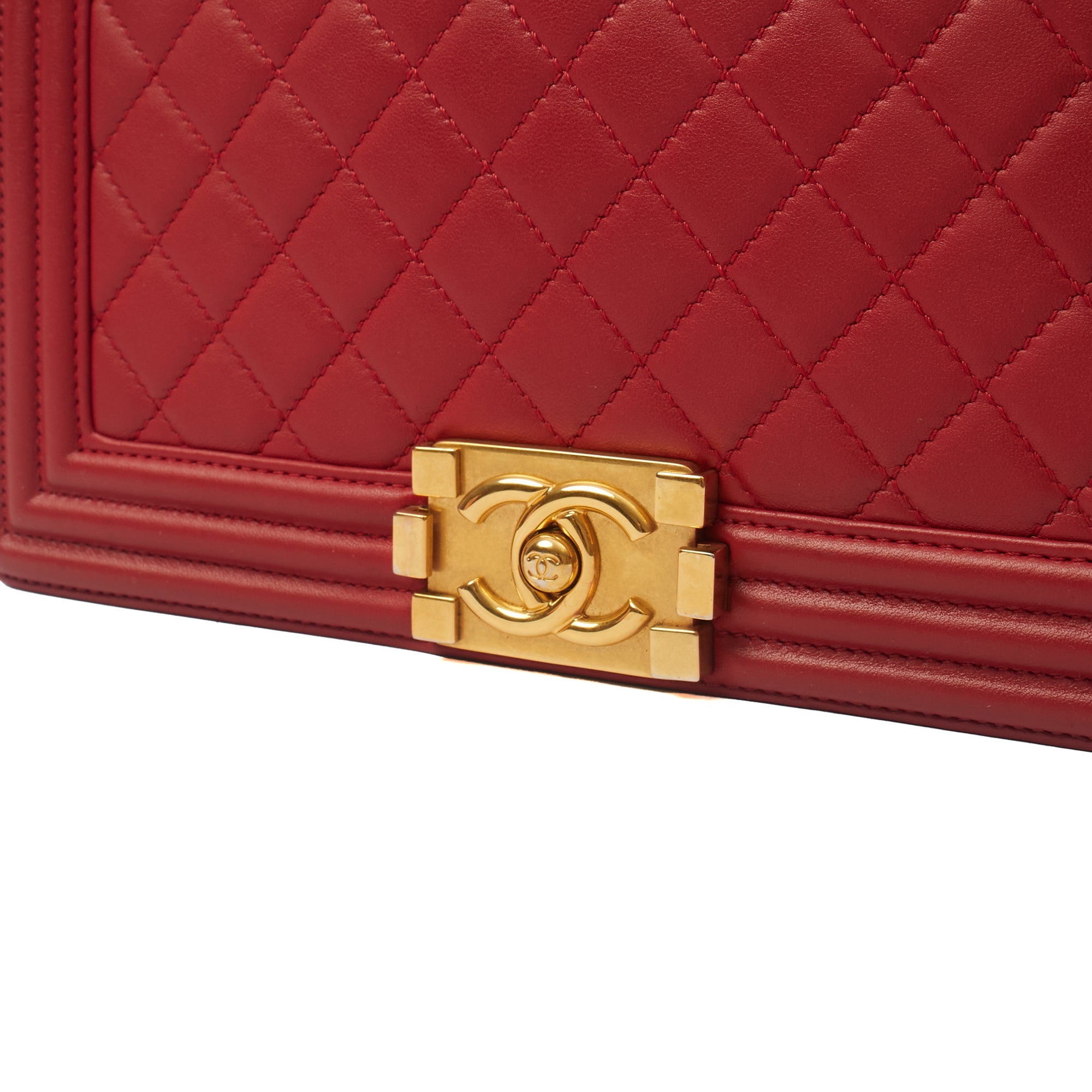Chanel Shoulder Bag Boy - Medium in Red, Lambskin Leather
