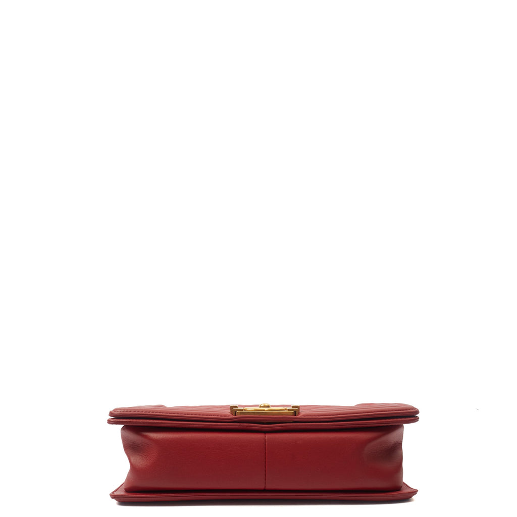 Chanel Shoulder Bag Boy - Medium in Red, Lambskin Leather