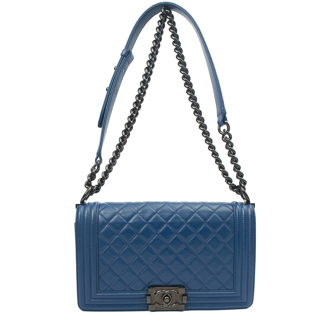 Chanel Shoulder Bag Boy - Medium in Blue, Leather