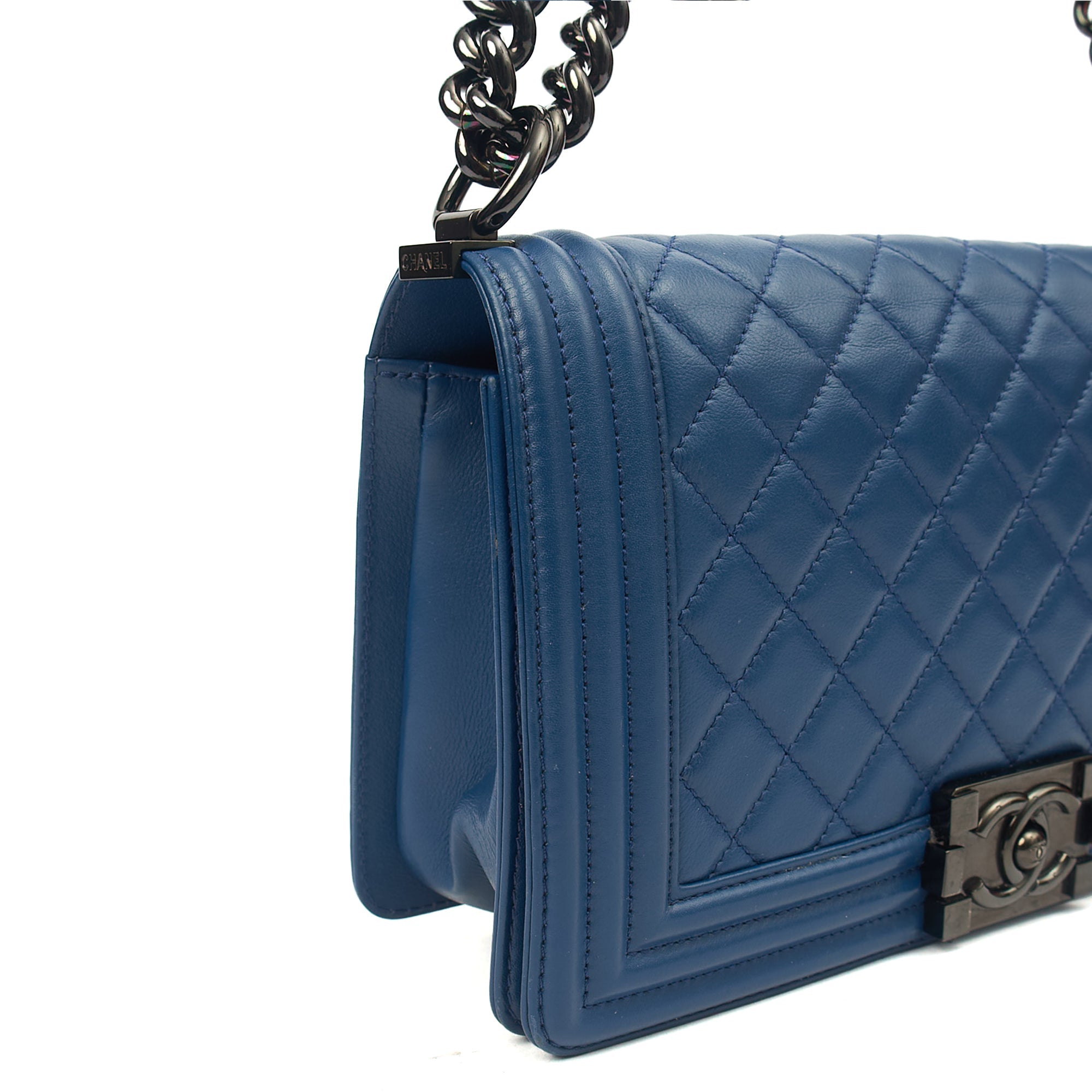 Chanel Shoulder Bag Boy - Medium in Blue, Leather