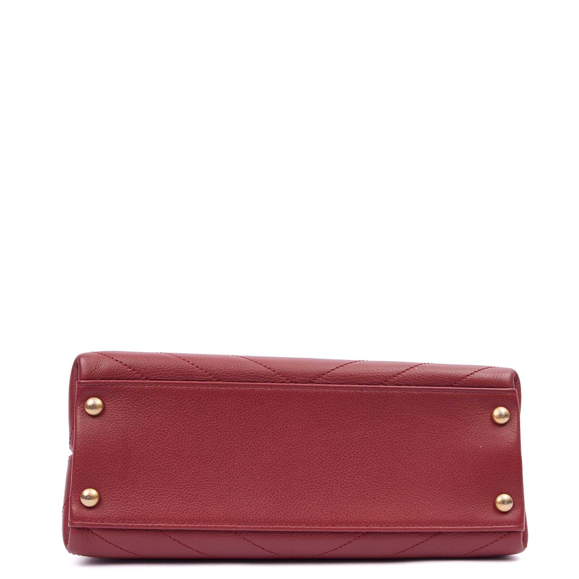 Chanel Top Handle Flap Bag With Top Handle in Red, Leather