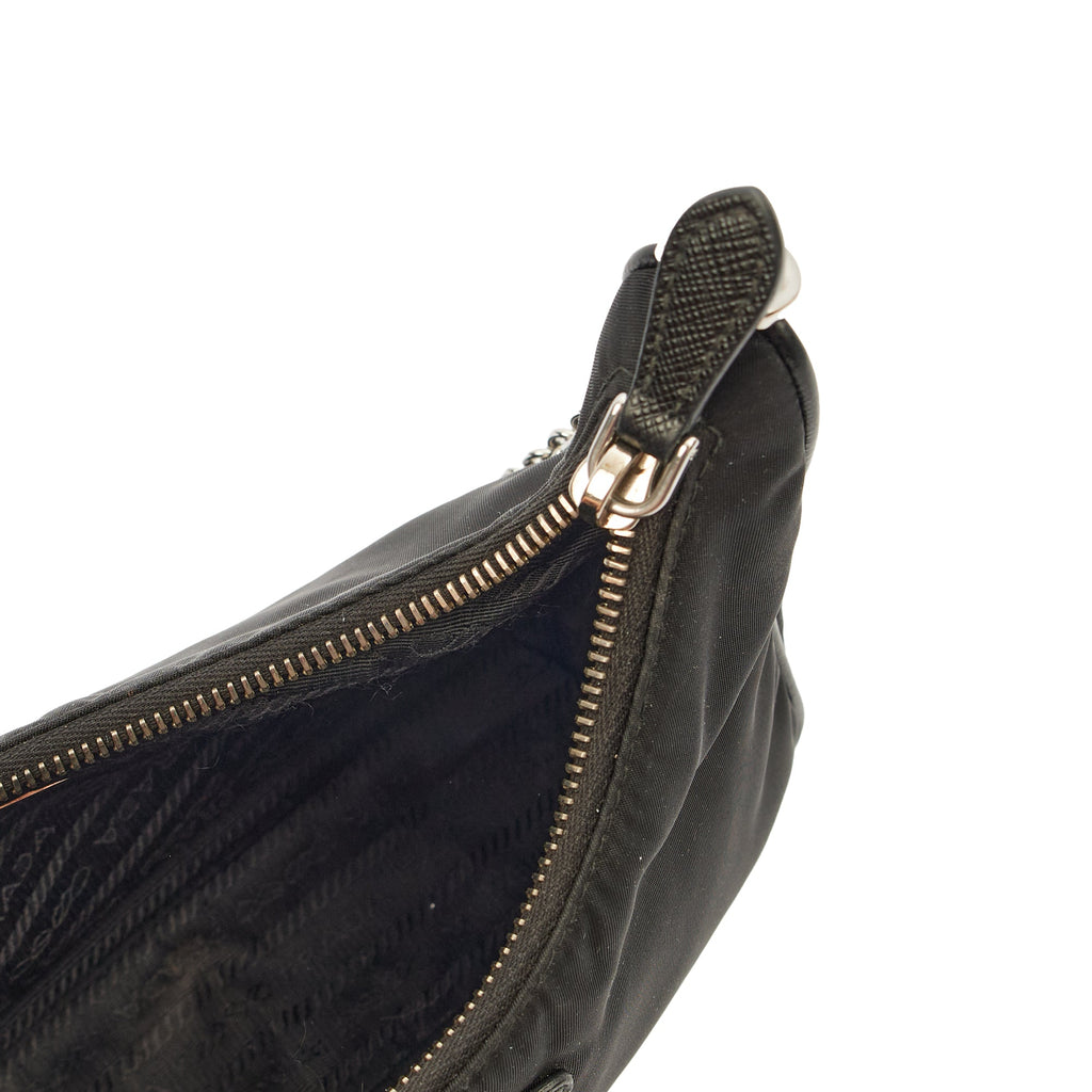 Prada Cross Body Re-Edition 2000 Shoulder Bag in Black, Fabric