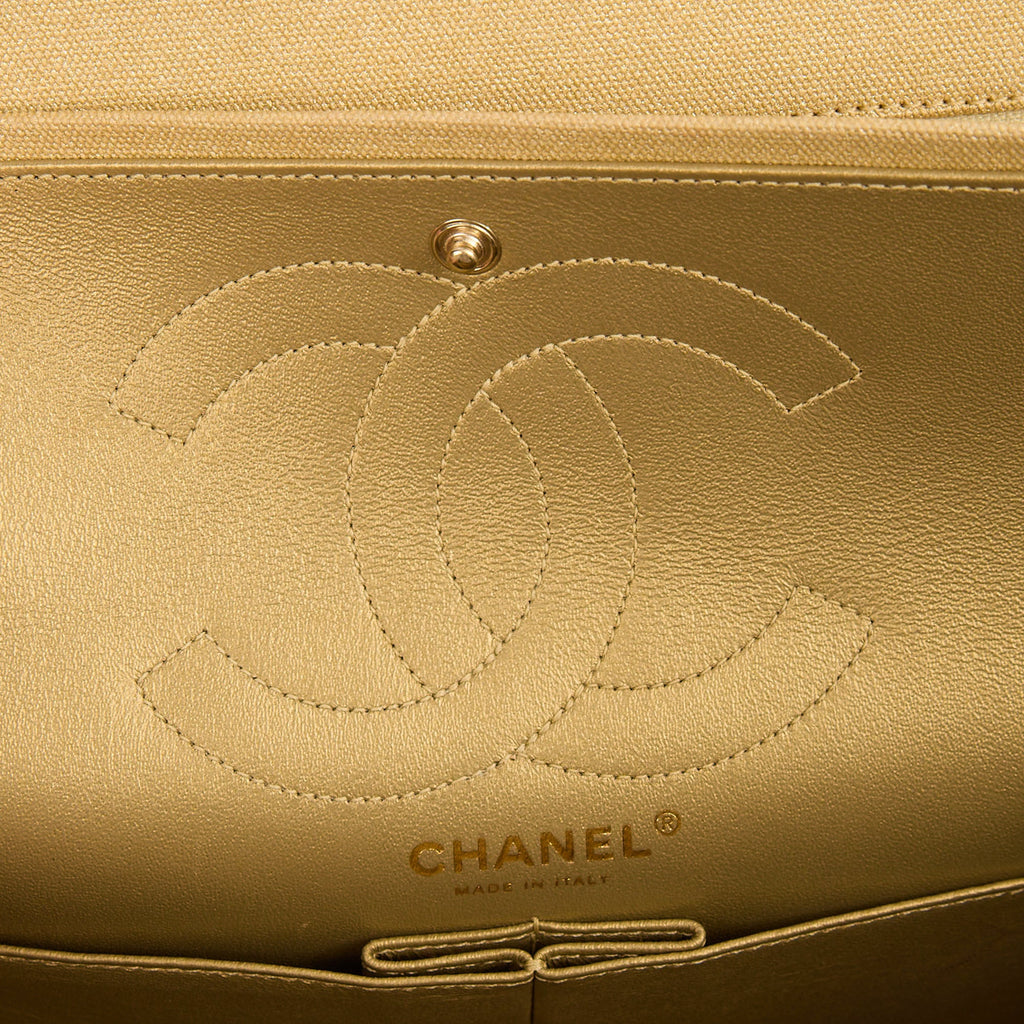 Chanel Shoulder Bag 2.55 Reissue - Medium in Metallic, Fabric