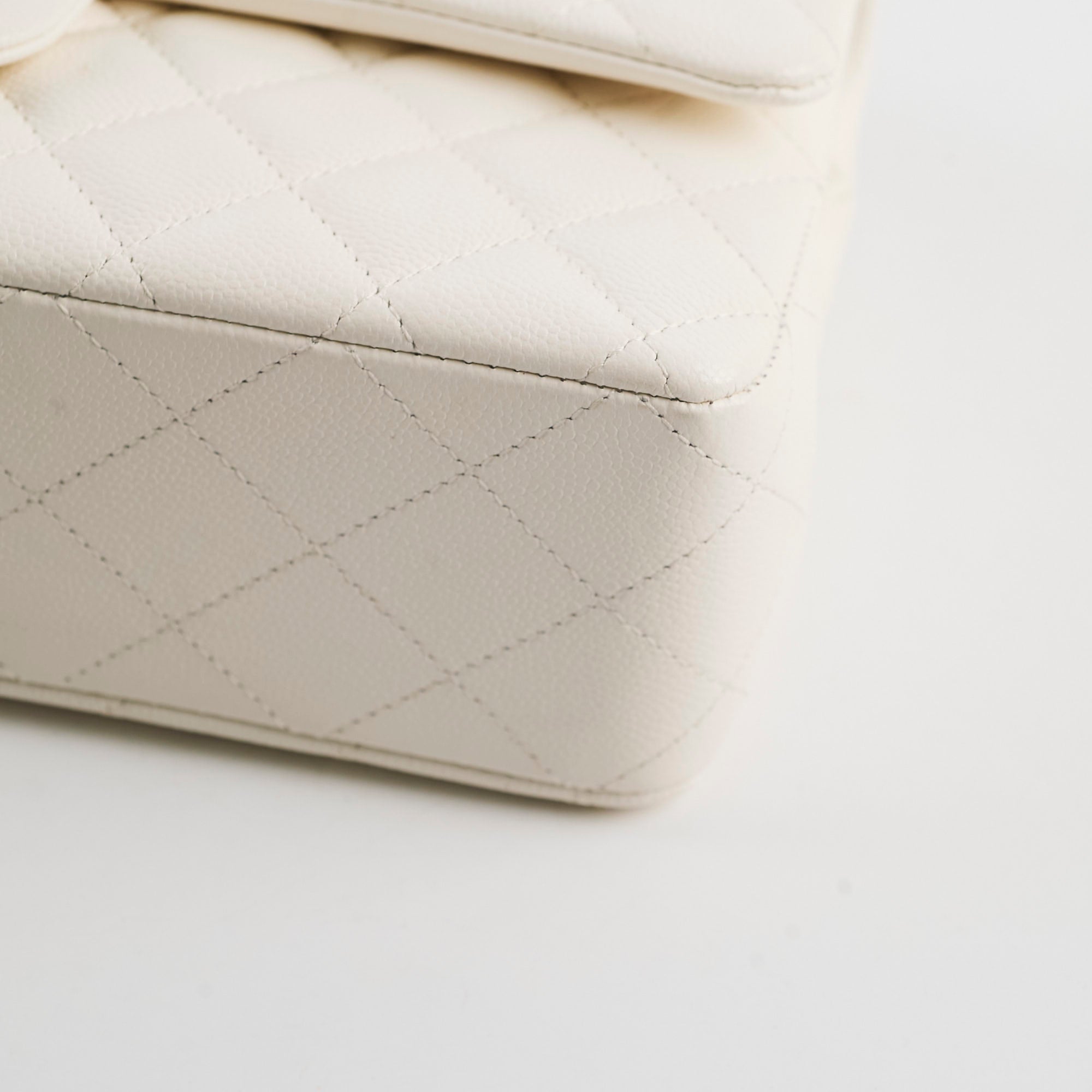 Chanel Classic Flap Medium/Large M/L Caviar White - 2023