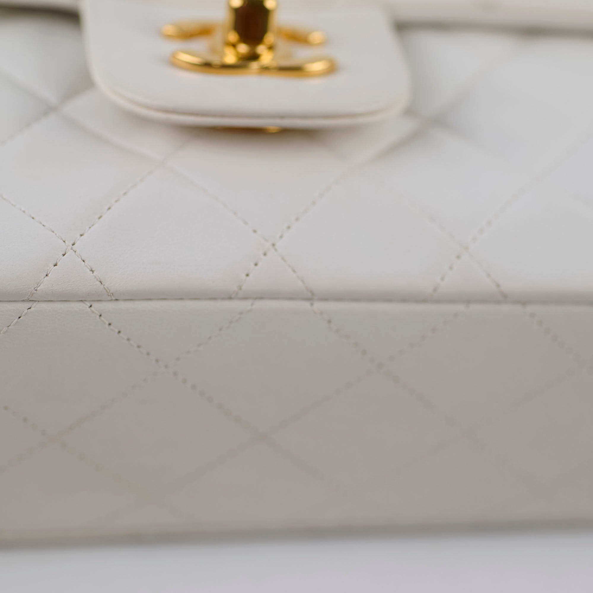 Chanel 24k Vintage Small Classic Flap Lambskin White